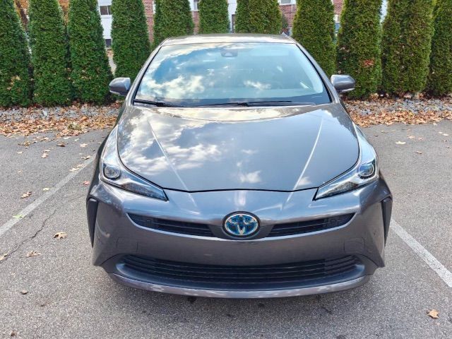 2022 Toyota Prius LE