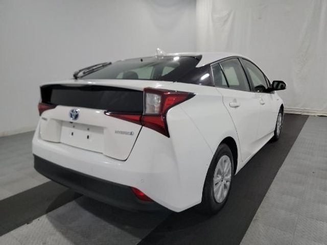 2022 Toyota Prius LE