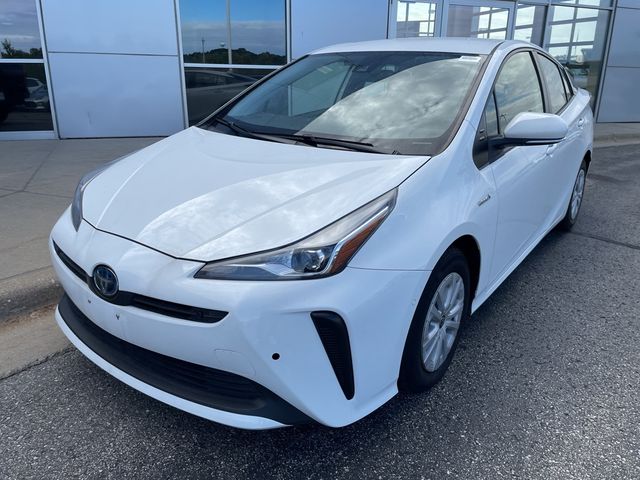 2022 Toyota Prius LE