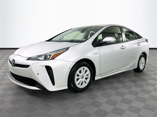 2022 Toyota Prius LE