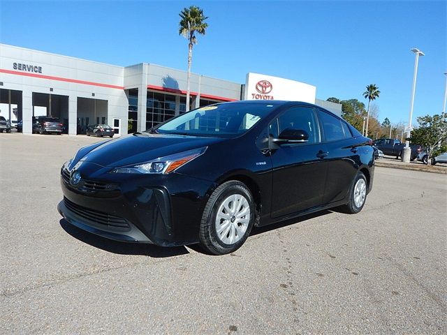 2022 Toyota Prius LE