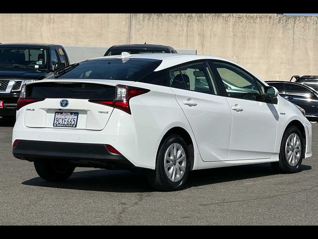 2022 Toyota Prius LE