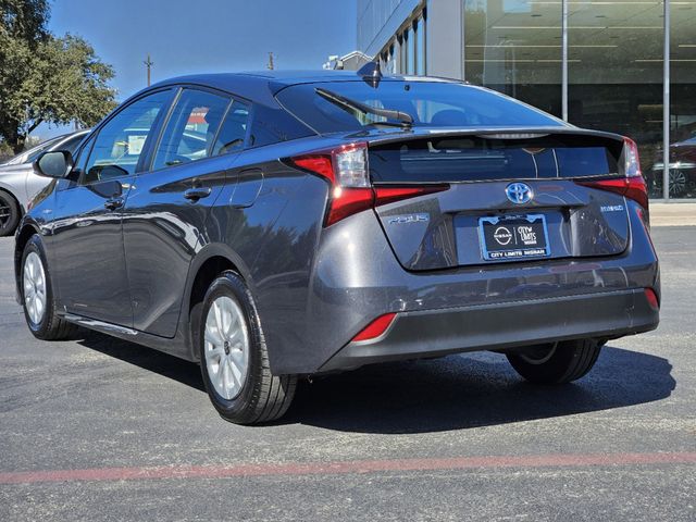 2022 Toyota Prius LE