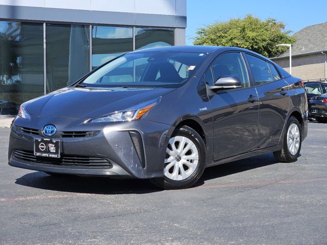 2022 Toyota Prius LE