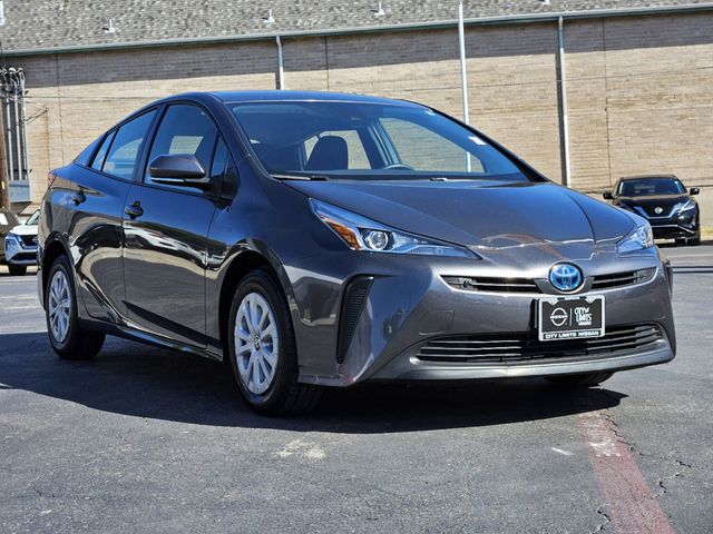 2022 Toyota Prius LE