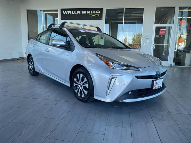 2022 Toyota Prius LE