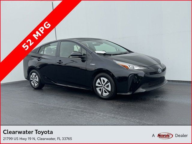 2022 Toyota Prius LE