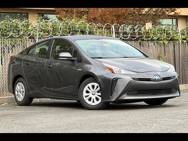 2022 Toyota Prius LE