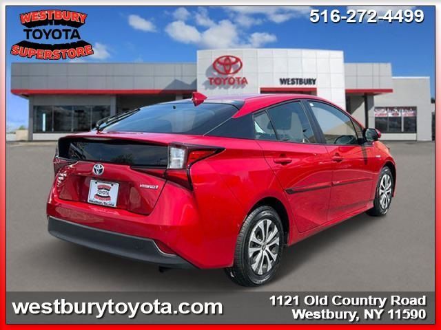 2022 Toyota Prius LE