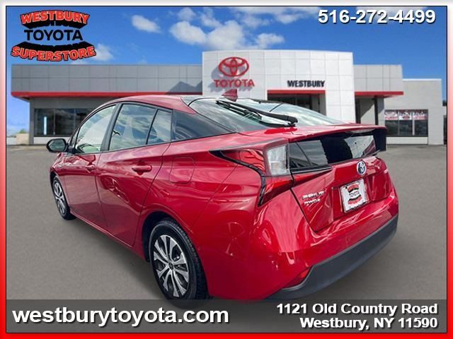 2022 Toyota Prius LE