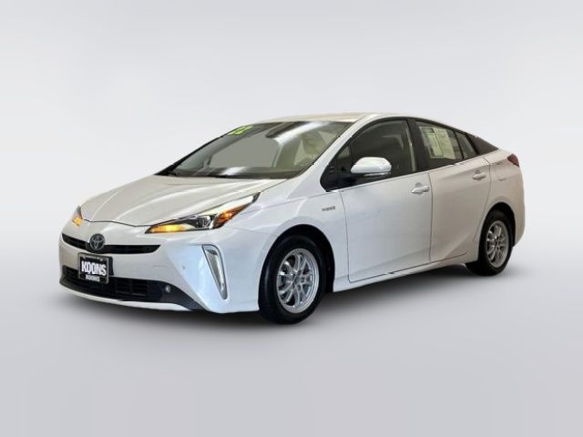 2022 Toyota Prius LE