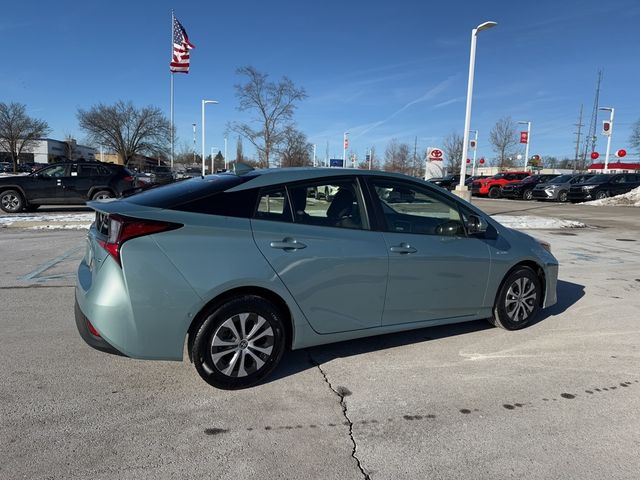 2022 Toyota Prius LE