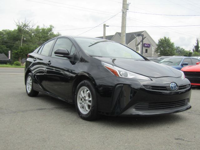 2022 Toyota Prius LE