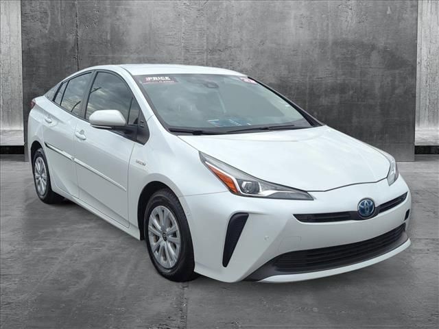 2022 Toyota Prius LE