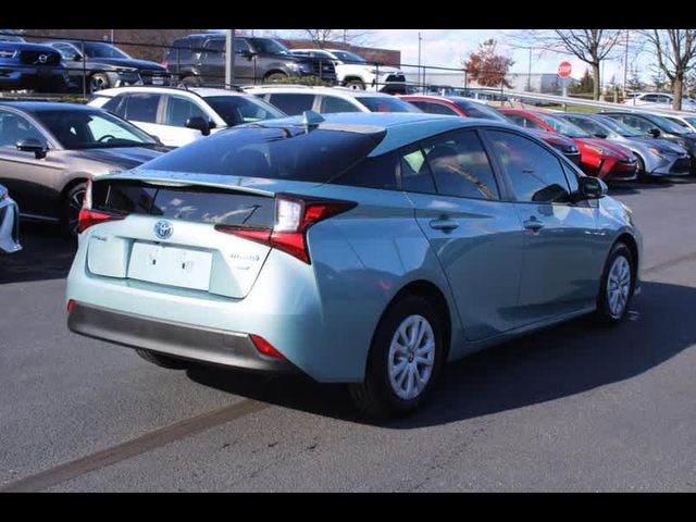 2022 Toyota Prius L Eco