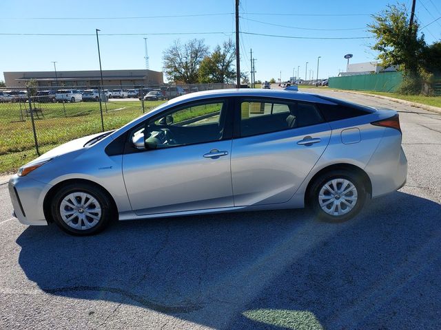 2022 Toyota Prius L Eco