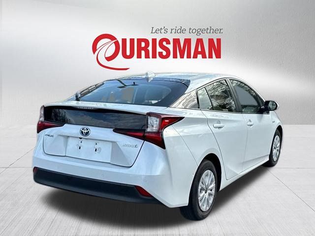 2022 Toyota Prius LE