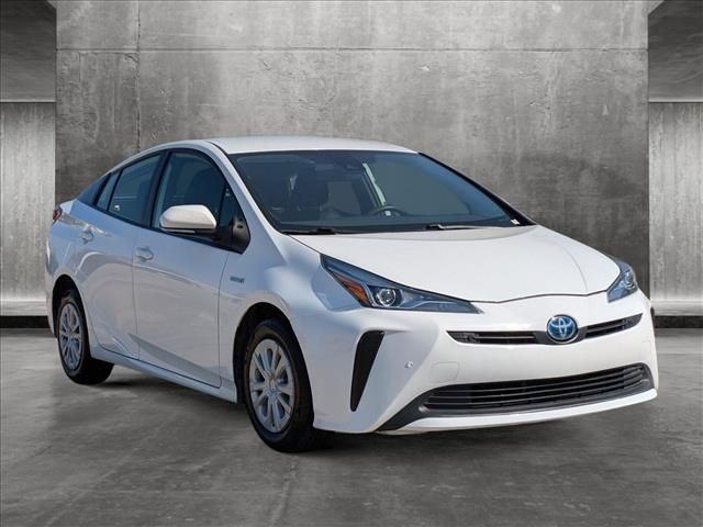 2022 Toyota Prius LE