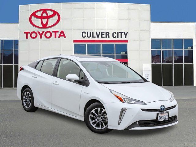 2022 Toyota Prius XLE