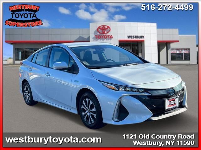 2022 Toyota Prius Prime XLE