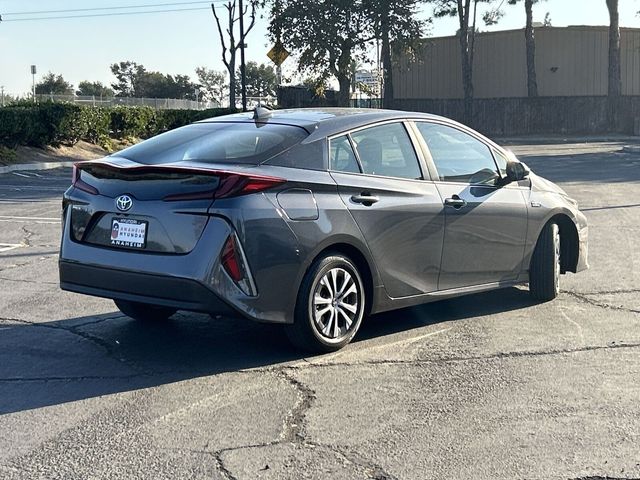 2022 Toyota Prius Prime LE