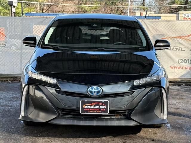 2022 Toyota Prius Prime LE