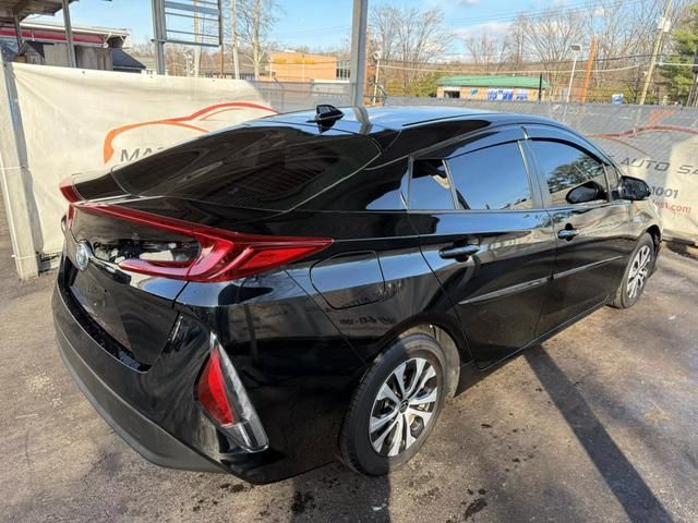 2022 Toyota Prius Prime LE