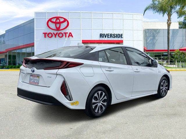 2022 Toyota Prius Prime XLE