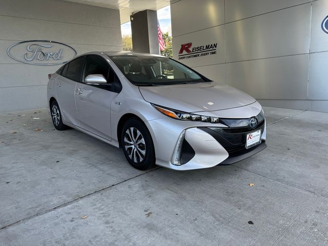 2022 Toyota Prius Prime XLE