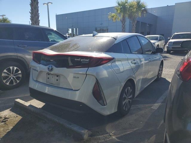 2022 Toyota Prius Prime XLE