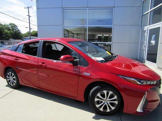 2022 Toyota Prius Prime XLE