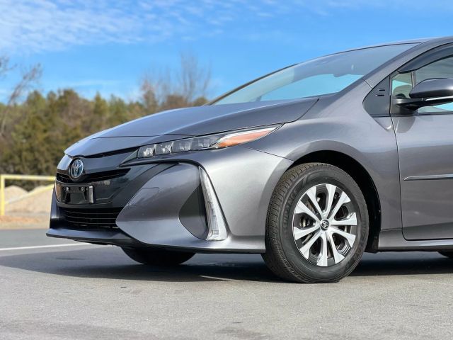 2022 Toyota Prius Prime XLE
