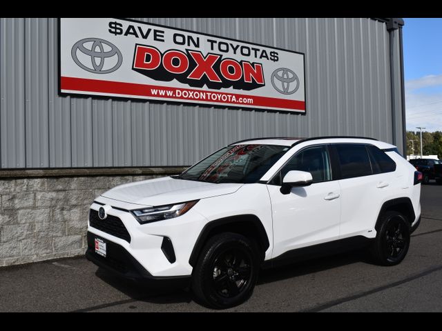 2022 Toyota RAV4 Hybrid XLE