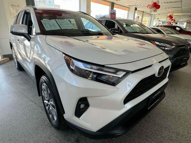 2022 Toyota RAV4 XLE Premium