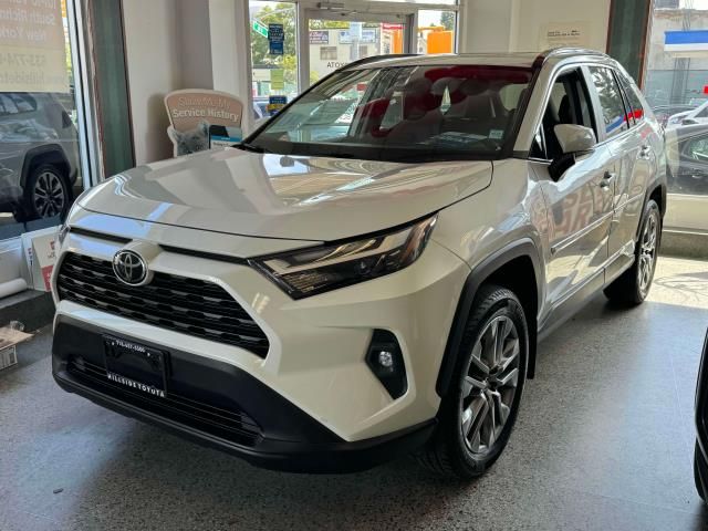 2022 Toyota RAV4 XLE Premium