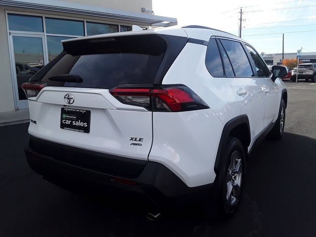 2022 Toyota RAV4 XLE