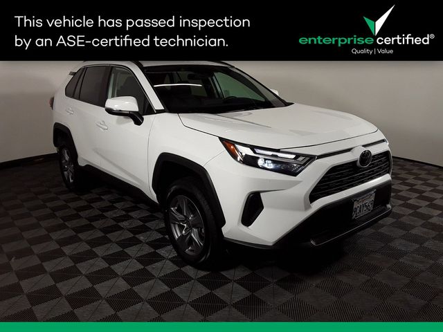 2022 Toyota RAV4 XLE