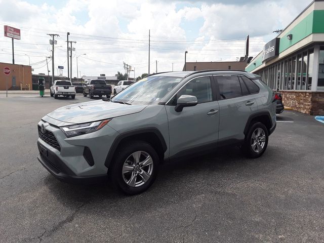 2022 Toyota RAV4 XLE