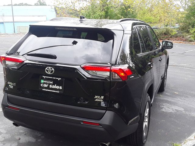 2022 Toyota RAV4 XLE