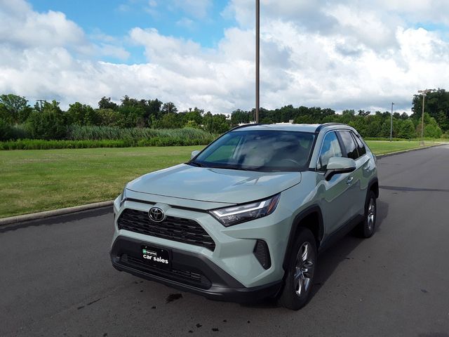 2022 Toyota RAV4 XLE