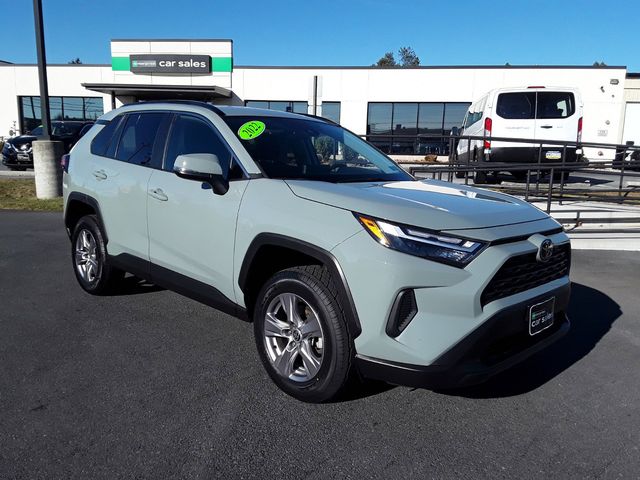 2022 Toyota RAV4 XLE