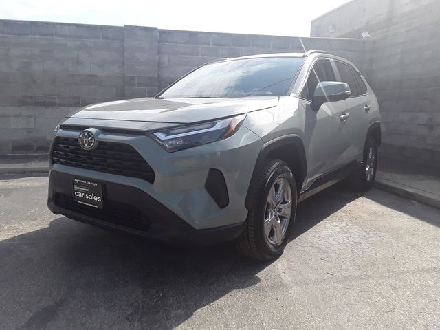 2022 Toyota RAV4 XLE