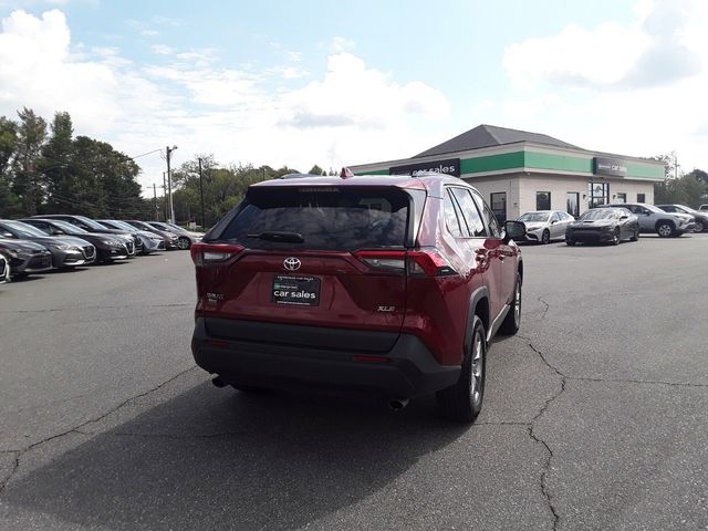 2022 Toyota RAV4 XLE