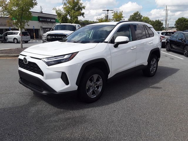 2022 Toyota RAV4 XLE