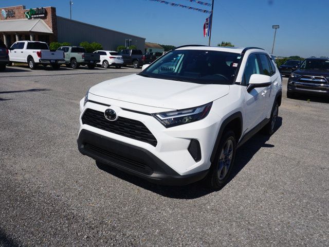 2022 Toyota RAV4 XLE