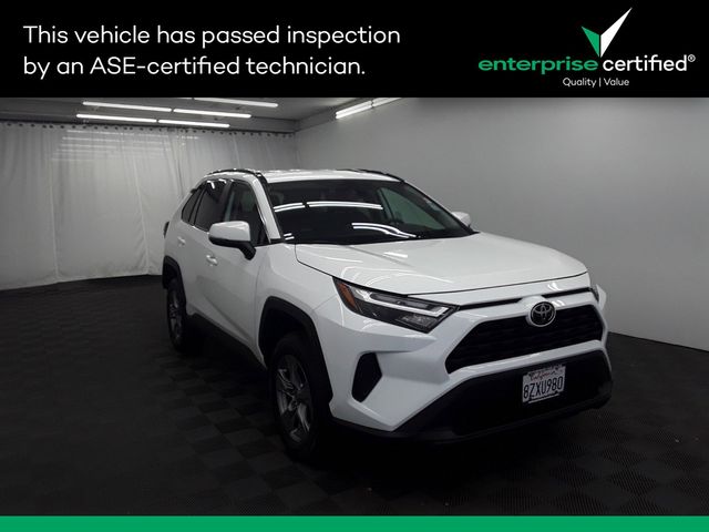 2022 Toyota RAV4 XLE