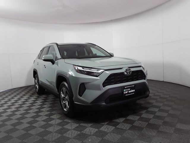 2022 Toyota RAV4 XLE