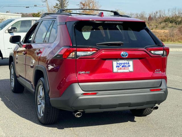 2022 Toyota RAV4 Hybrid XLE