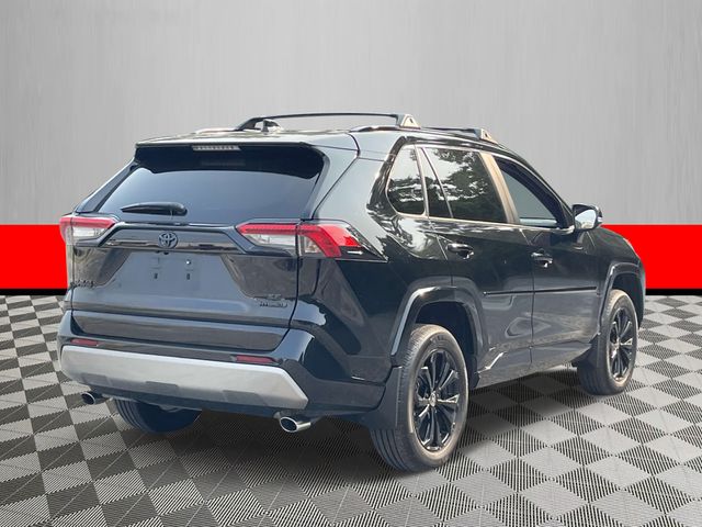 2022 Toyota RAV4 Hybrid SE