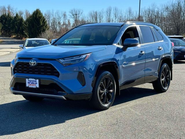 2022 Toyota RAV4 Hybrid SE